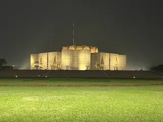 ত্রয়োদশ সংশোধনী: তত্ত্বাবধায়ক সরকার ব্যবস্থা